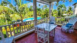 For sale apartment front of the beach
