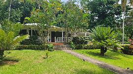 Opportunidad villa en venta centro del pueblo